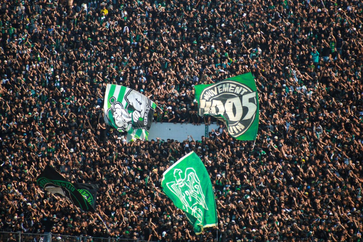 supporters marseillais soutien south winners relaient